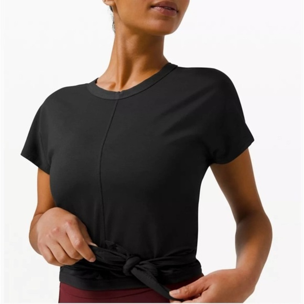 Lululemon It’s A Tie Tee